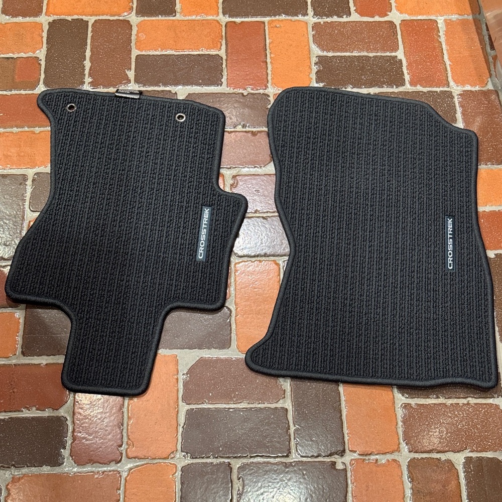Subaru 2022 Crosstrek 4 pc Black Car Floor Mats, New!
